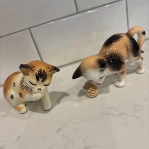 Vintage Set of 2 Hand Painted Cat Figures Porcelain Orange Calico Tabby Kittens